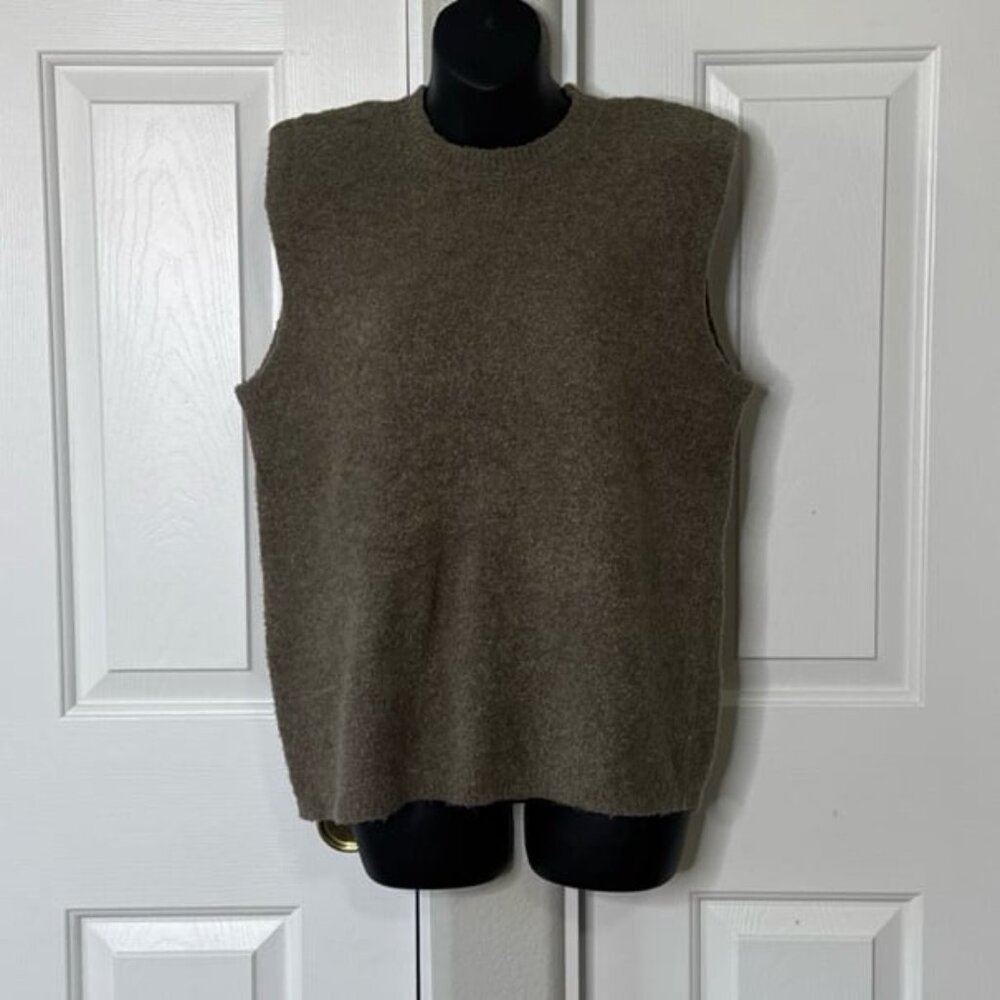 Zara Olive Green Sleeveless Crew Neck Sweater Vest